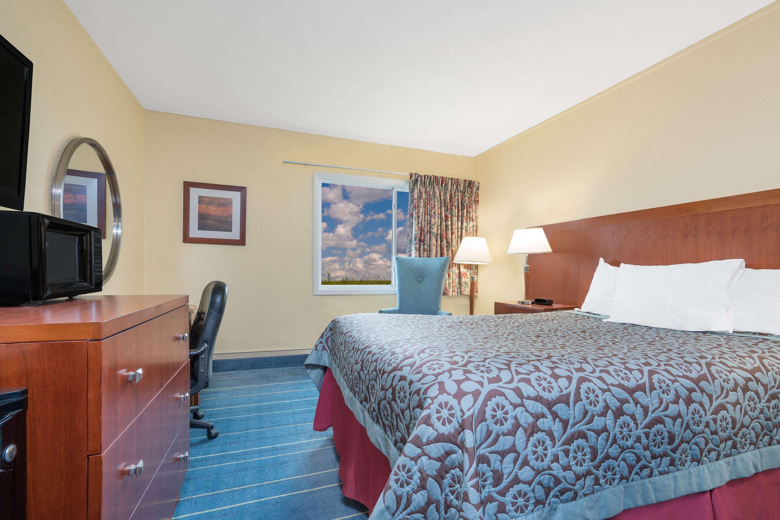 Days Inn By Wyndham Alexandria Mn Eksteriør bilde