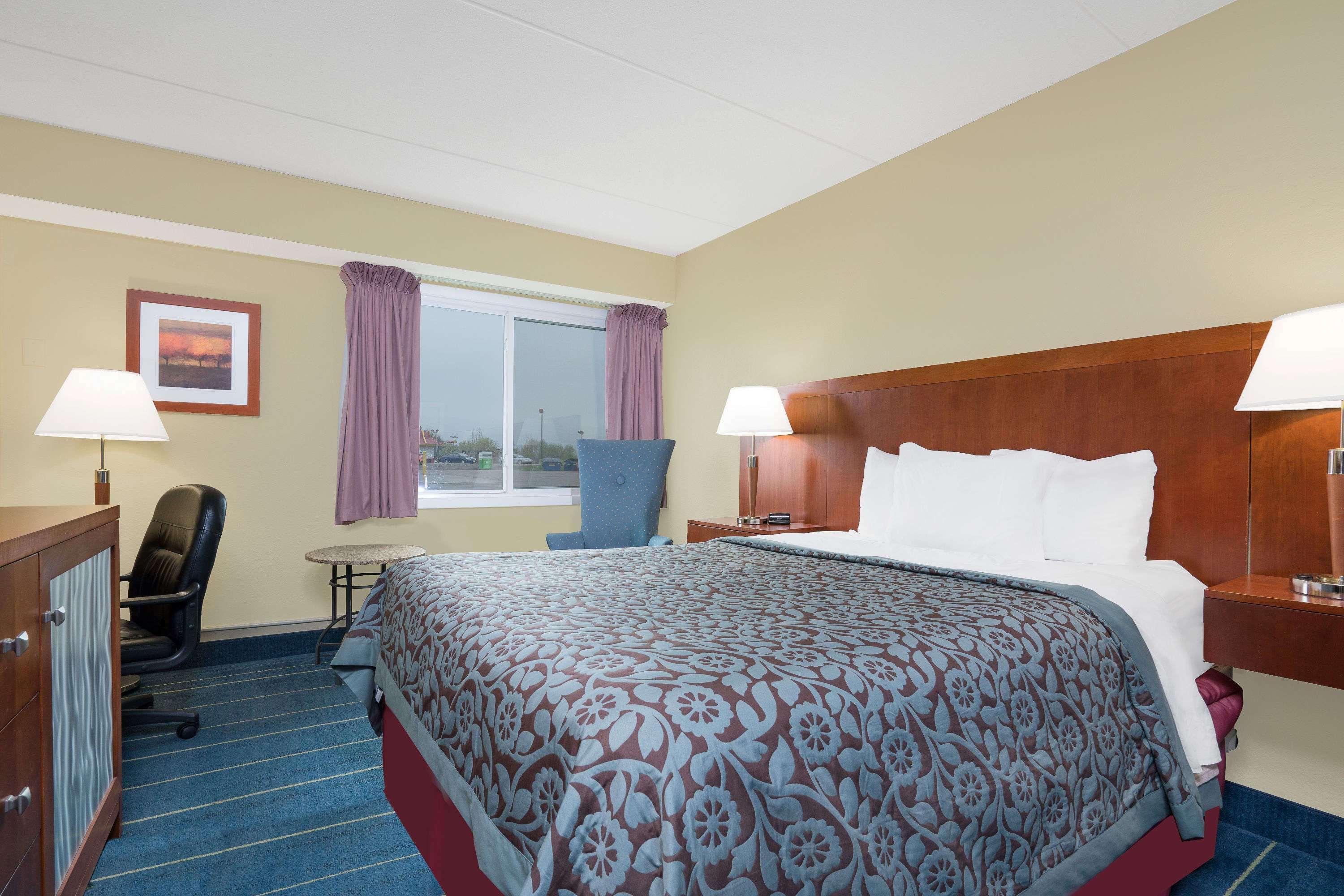 Days Inn By Wyndham Alexandria Mn Eksteriør bilde