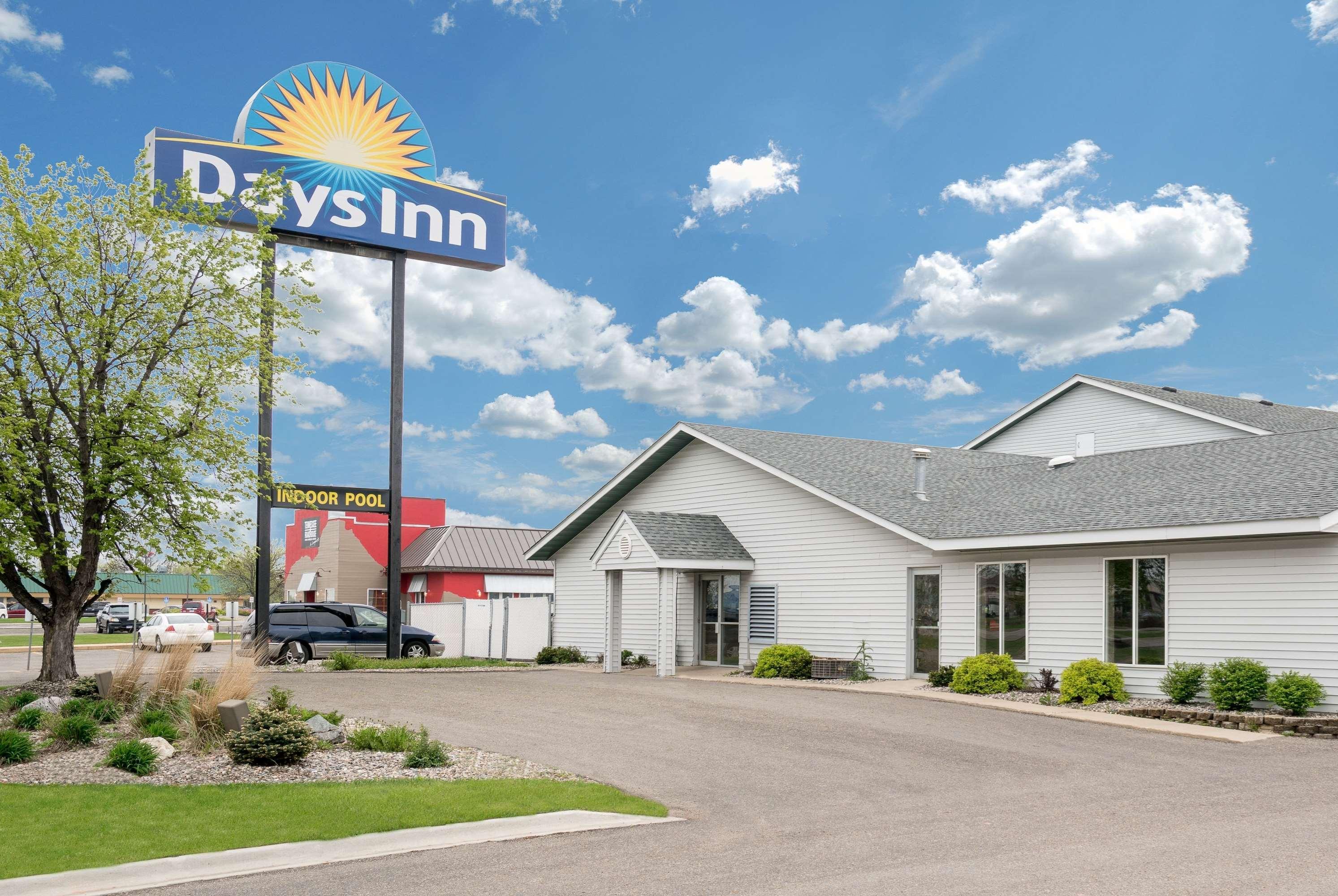 Days Inn By Wyndham Alexandria Mn Eksteriør bilde