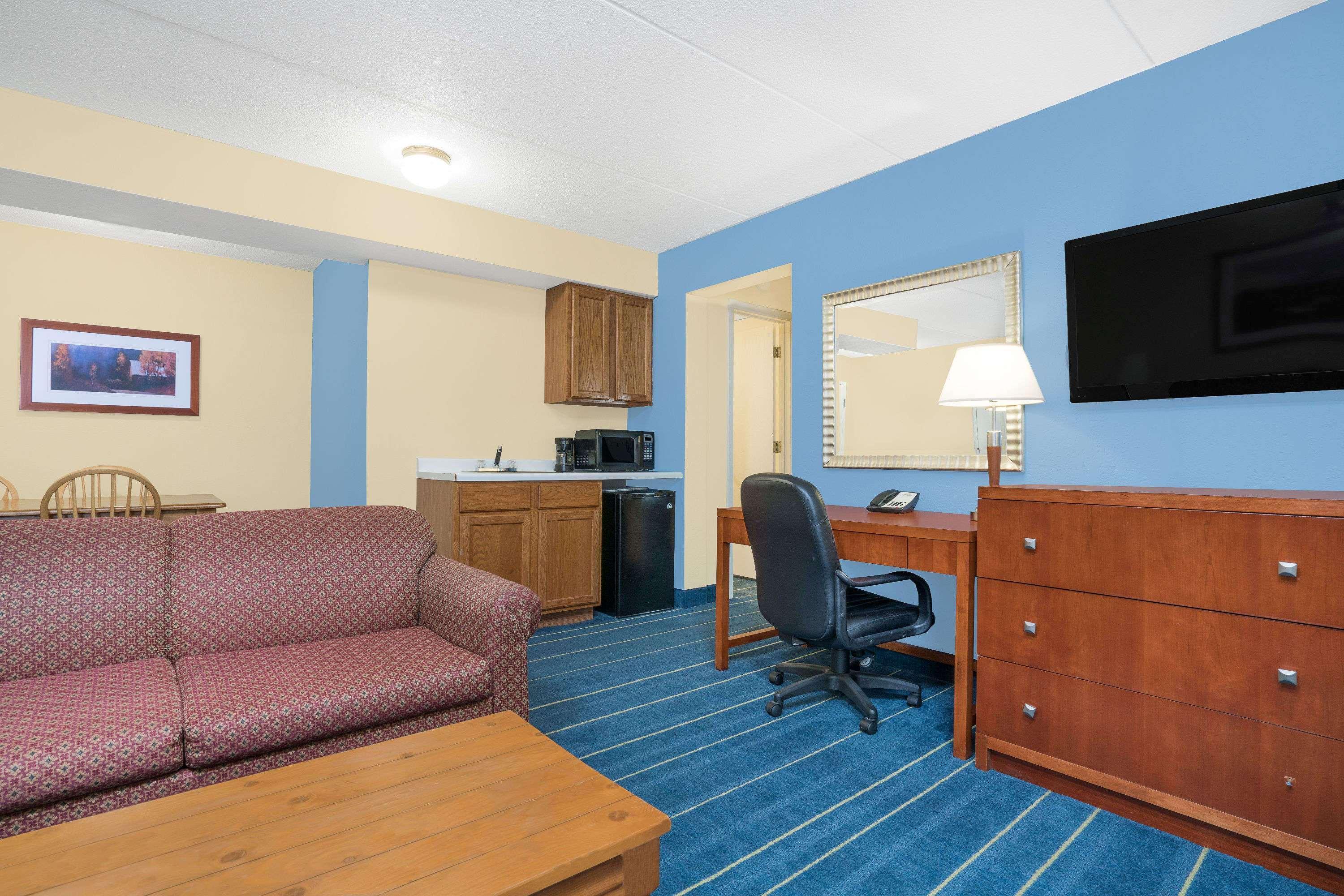 Days Inn By Wyndham Alexandria Mn Eksteriør bilde