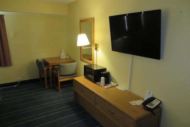 Days Inn By Wyndham Alexandria Mn Eksteriør bilde