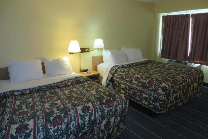 Days Inn By Wyndham Alexandria Mn Eksteriør bilde